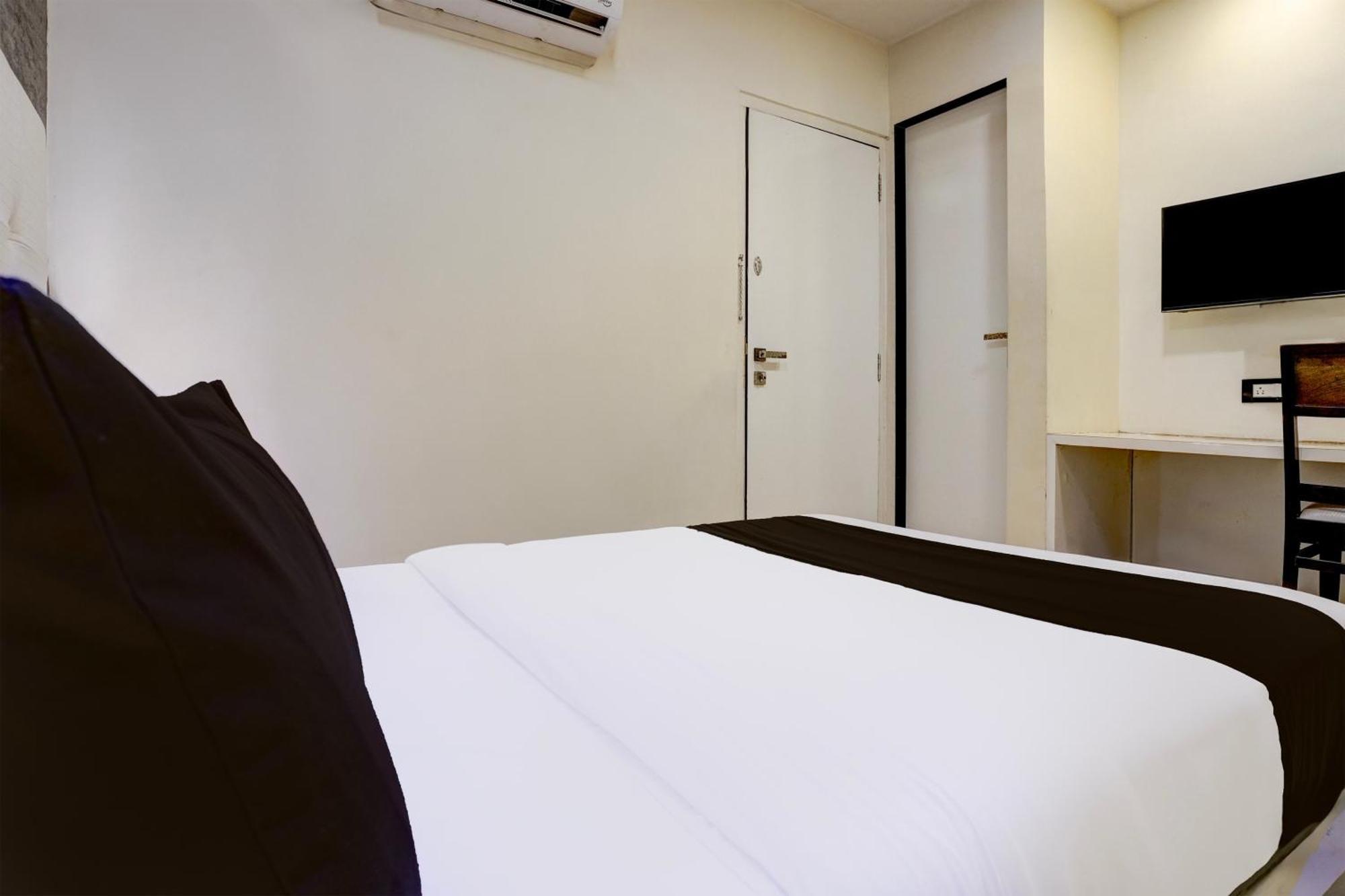 Hotel O Golden Star ムンバイ エクステリア 写真