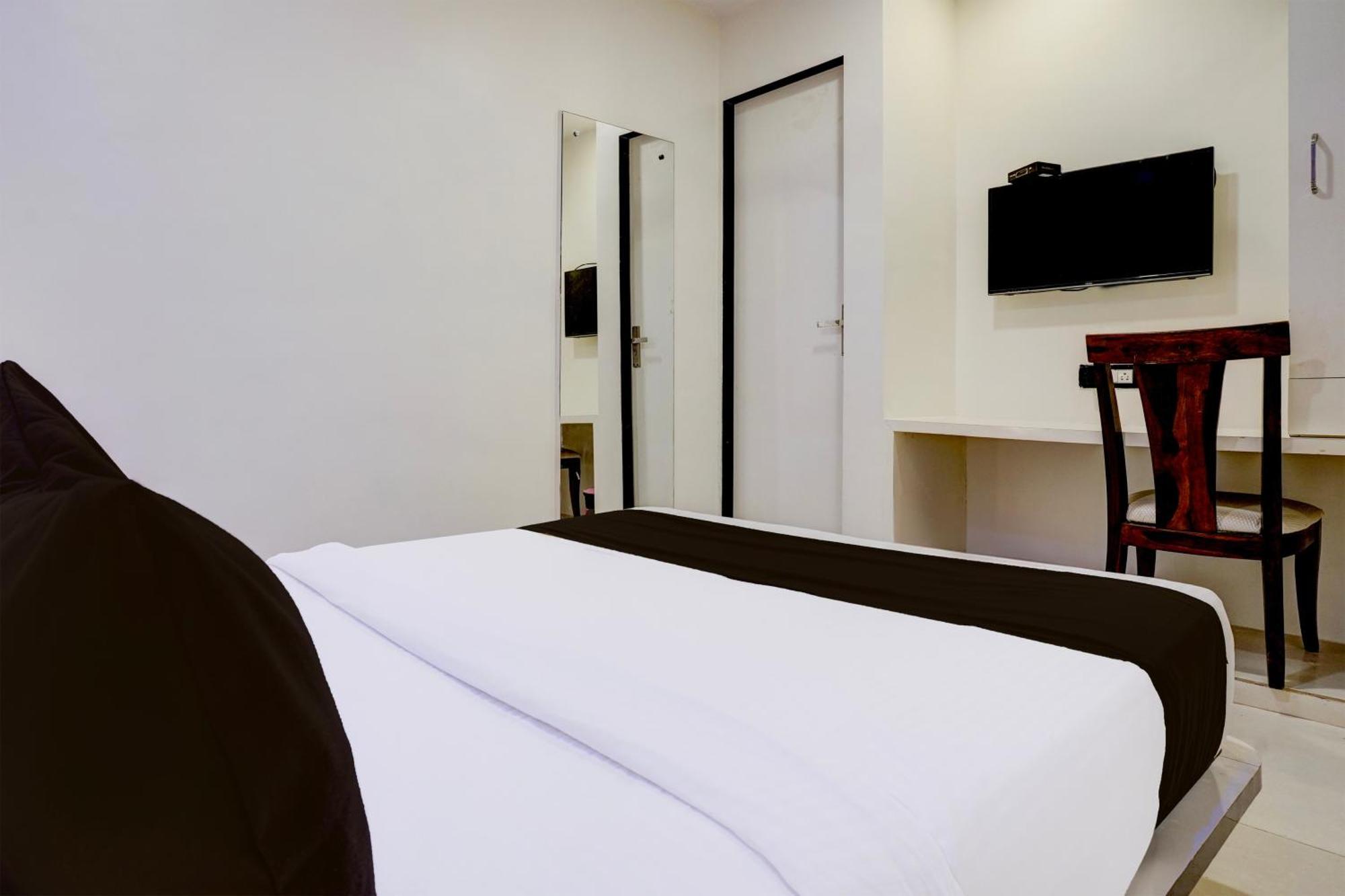 Hotel O Golden Star ムンバイ エクステリア 写真