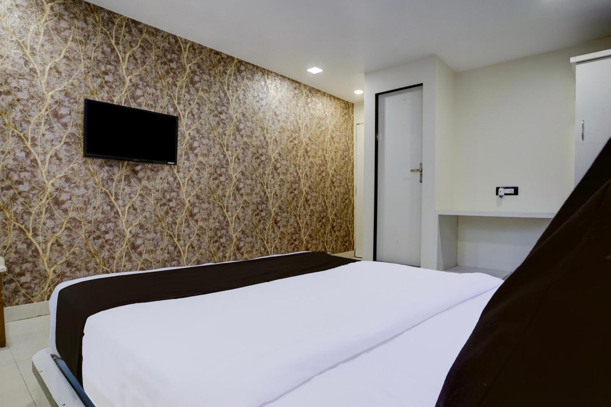 Hotel O Golden Star ムンバイ エクステリア 写真