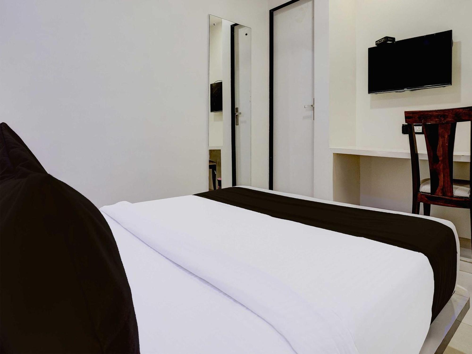 Hotel O Golden Star ムンバイ エクステリア 写真
