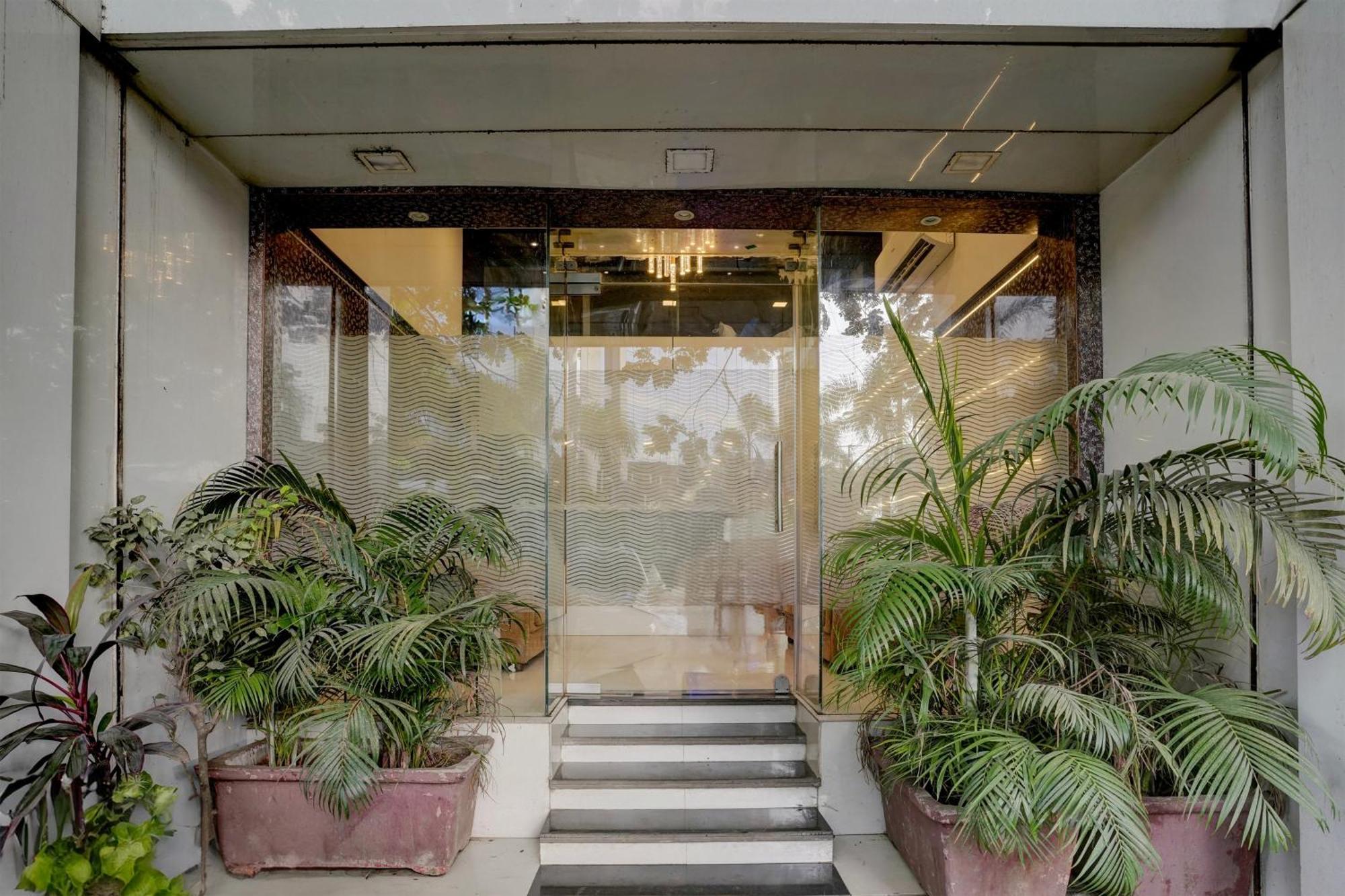 Hotel O Golden Star ムンバイ エクステリア 写真